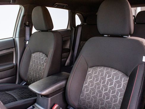 New 2025 Mitsubishi Outlander Sport AWD image 30