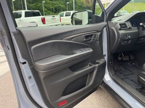 Used 2022 Honda Passport TrailSport image 5