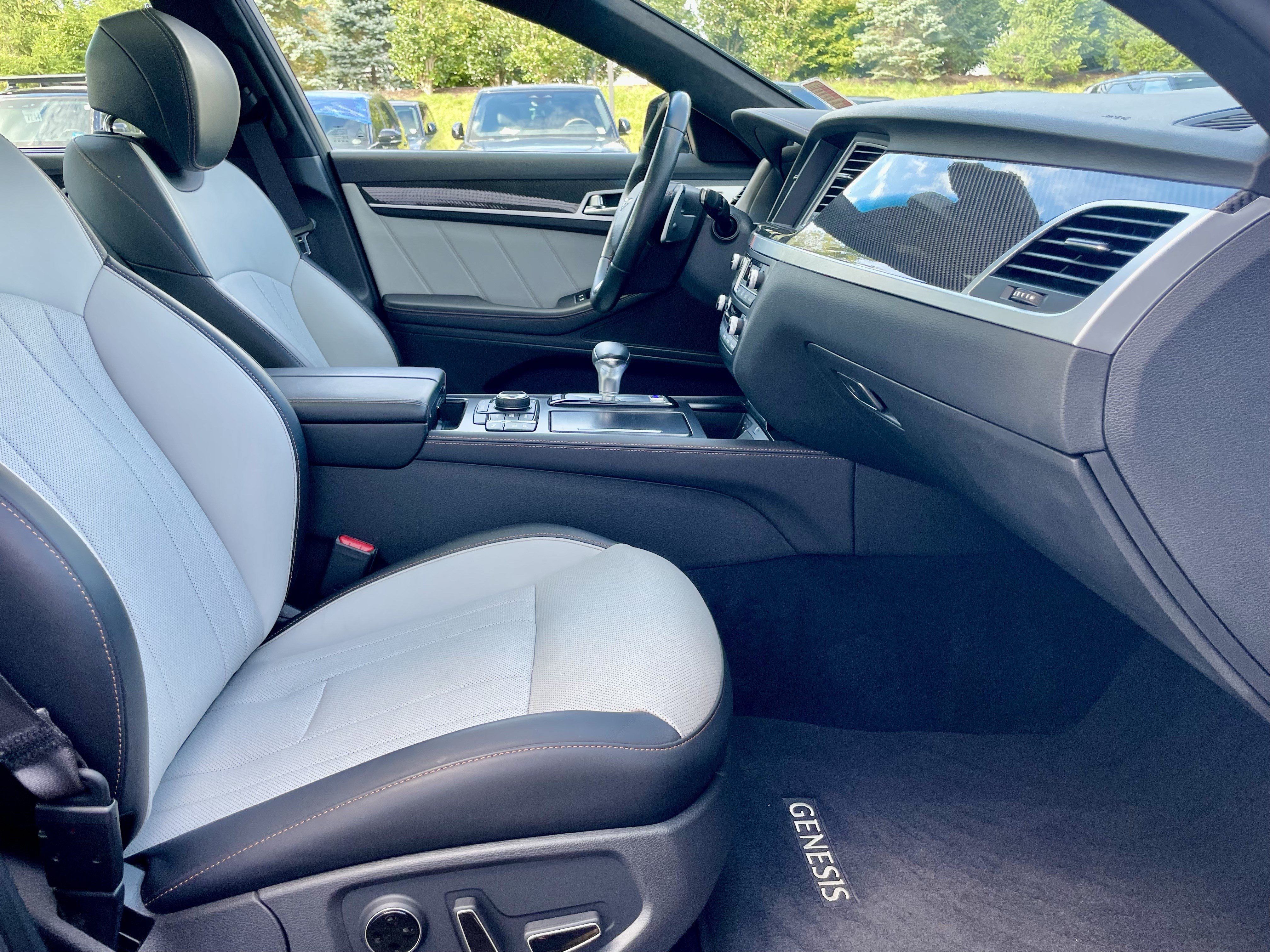 Used 2019 Genesis G80 3.3T Sport RWD image 15