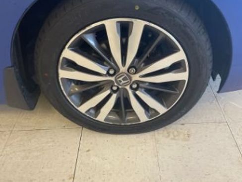 Used 2015 Honda Fit EX-L image 32