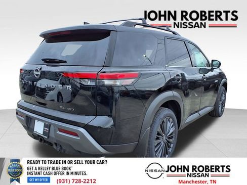 New 2026 Nissan Pathfinder SL image 17