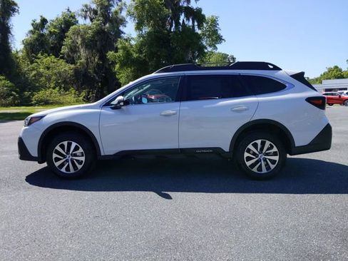 Used 2022 Subaru Outback Premium AWD/4WD image 7