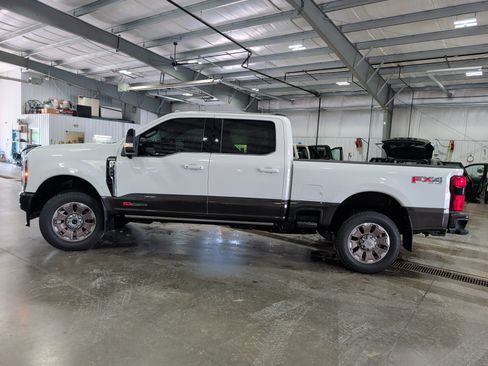 Used 2025 Ford F350 King Ranch w/ FX4 Off-Road Package AWD/4WD image 5