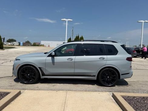 Used 2026 BMW X7 xDrive40i w/ M Sport Package AWD/4WD image 9