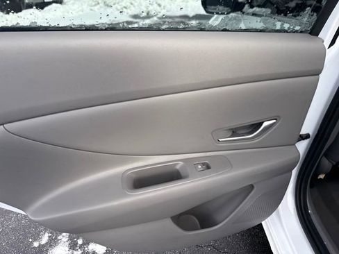 Certified 2025 Hyundai Elantra SEL w/ Cargo Package image 17