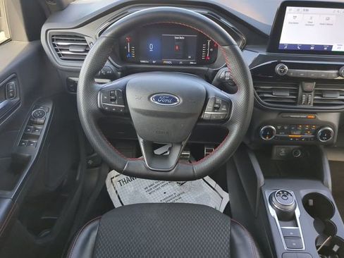 Used 2023 Ford Escape ST-Line image 17