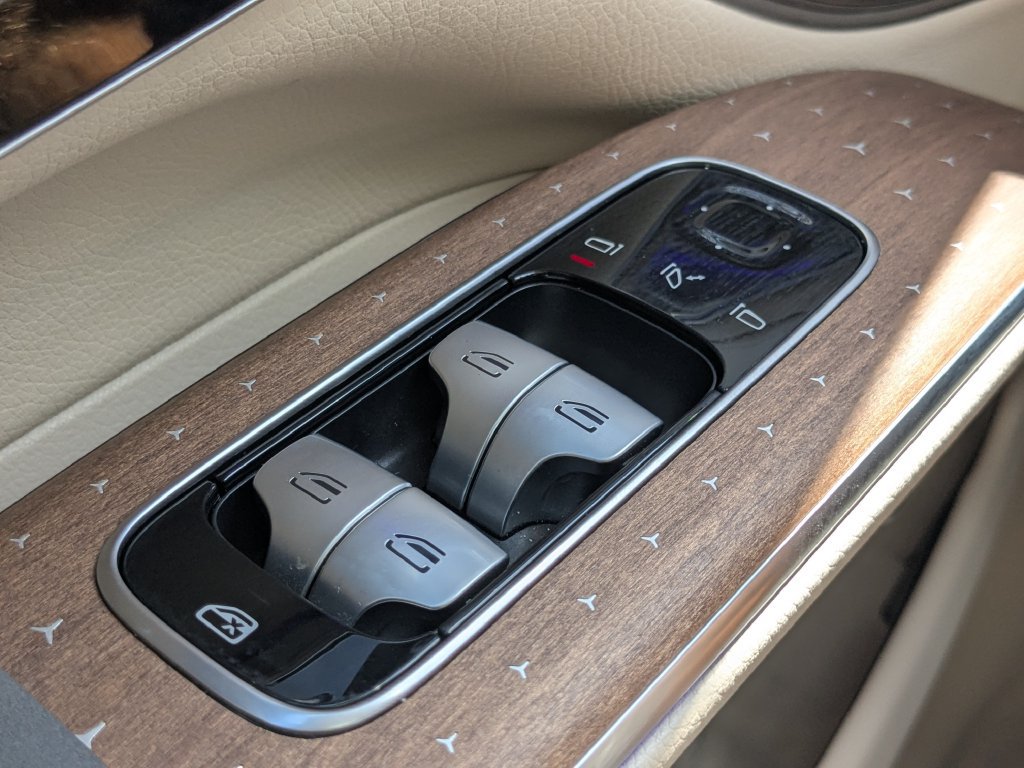 Certified 2023 Mercedes-Benz EQS 450+ SUV image 10