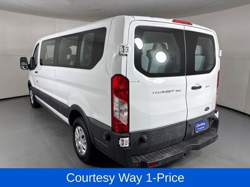 Used 2016 Ford Transit 350 XLT RWD image 8