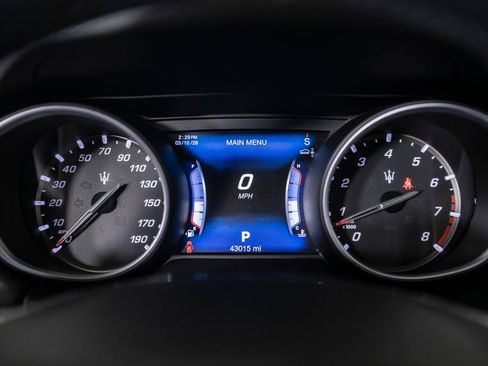 Used 2017 Maserati Levante S AWD/4WD image 25