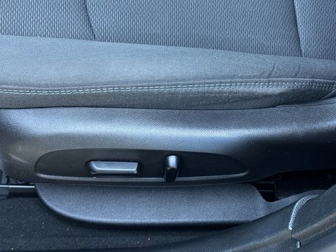 Used 2017 Chevrolet Cruze LT w/ Sun And Sound Package image 16