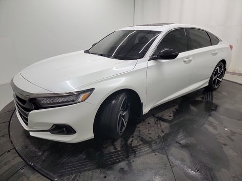 Certified 2022 Honda Accord Sport image 3