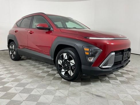 Used 2025 Hyundai Kona SEL FWD image 12