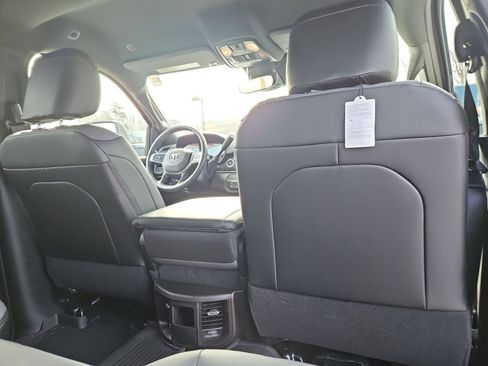 New 2026 RAM 2500 Tradesman AWD/4WD image 18