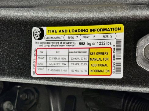 Used 2020 Ford Explorer Platinum w/ Premium Technology Package AWD/4WD image 36