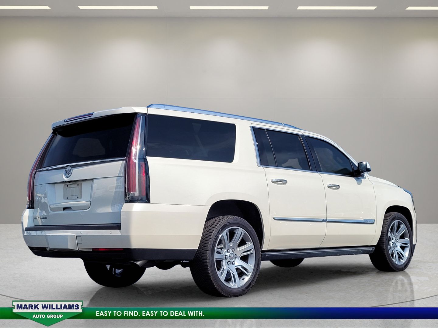 Used 2015 Cadillac Escalade ESV Premium AWD/4WD image 4