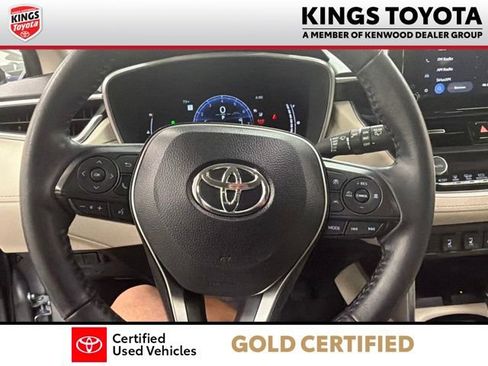 Used 2024 Toyota Corolla Cross XLE AWD/4WD image 23