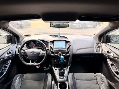 Used 2017 Ford Focus RS AWD/4WD image 29