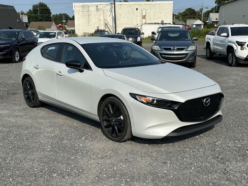 Used 2024 MAZDA MAZDA3 s FWD image 2