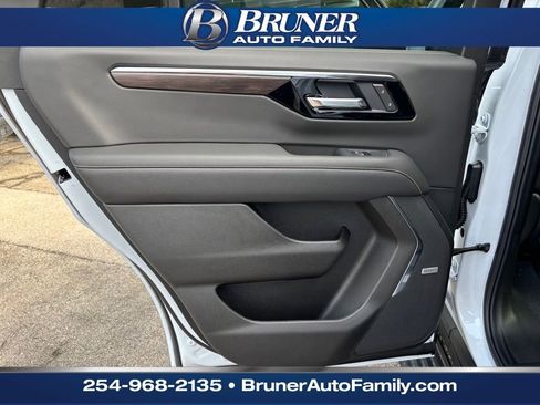 New 2026 Chevrolet Tahoe Premier image 13