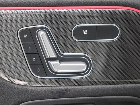 Certified 2022 Mercedes-Benz GLA 35 AMG 4MATIC image 21