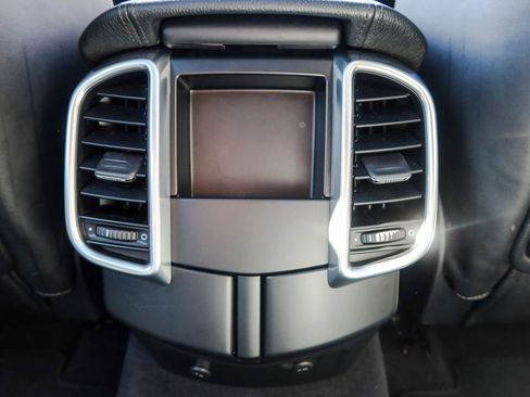 Used 2015 Porsche Cayenne S image 26