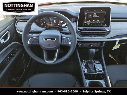 New 2025 Jeep Compass Latitude AWD/4WD image 9