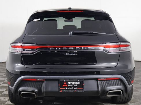 Used 2022 Porsche Macan image 13