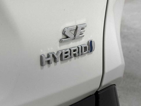Certified 2022 Toyota RAV4 SE image 27