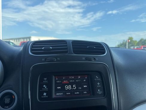 Used 2020 Dodge Journey SE w/ SE Popular Equipment Group FWD image 22