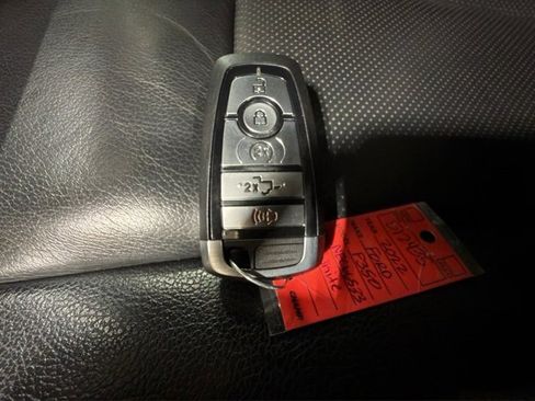 Used 2022 Ford F350 Lariat w/ Lariat Ultimate Package image 28