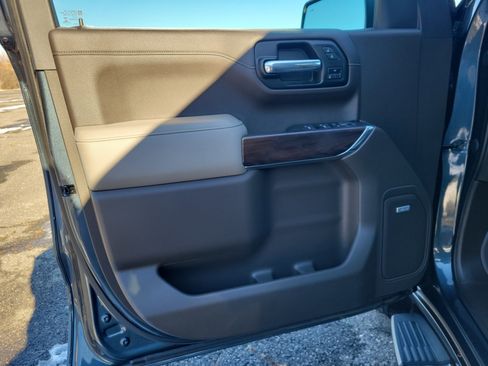 Used 2020 GMC Sierra 1500 SLT w/ SLT Premium Package image 15