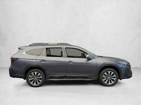 Used 2025 Subaru Outback Touring w/ Popular Package #2 AWD/4WD image 4