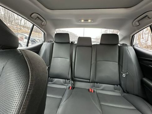 Used 2025 Toyota Camry XLE image 28