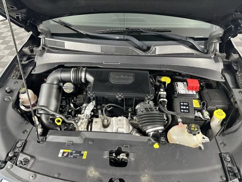 Used 2024 Jeep Compass Latitude AWD/4WD image 17