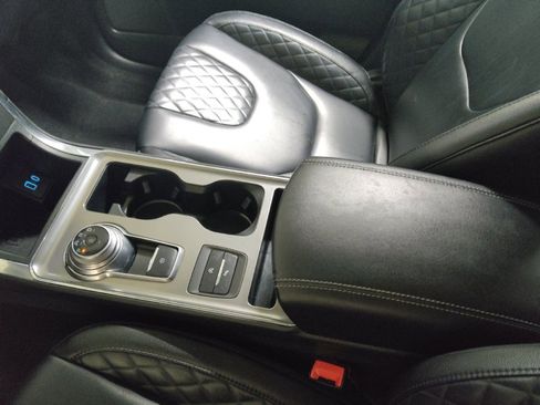 Used 2024 Ford Edge Titanium image 26