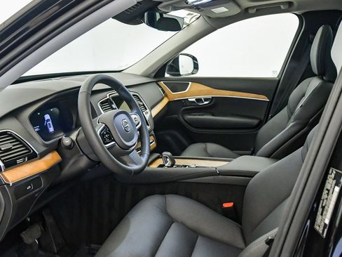 Certified 2025 Volvo XC90 B6 Plus image 20