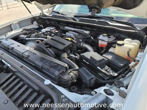 Used 2022 Chevrolet Silverado 2500 LT w/ Convenience Package image 36