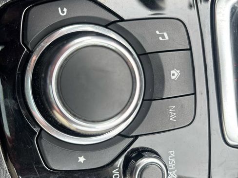 Used 2014 MAZDA MAZDA3 s Grand Touring image 11