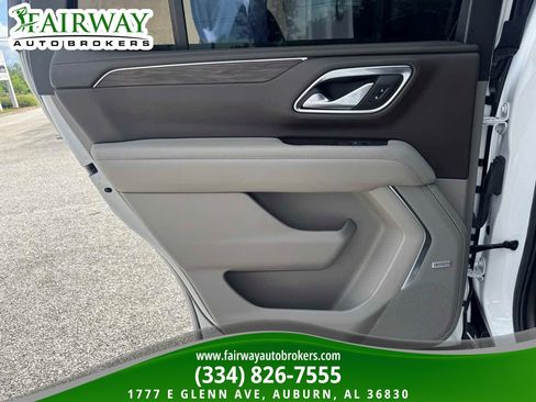 Used 2022 Chevrolet Tahoe Z71 w/ Luxury Package AWD/4WD image 30