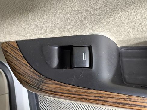 Used 2019 GMC Acadia Denali w/ Technology Package FWD image 51