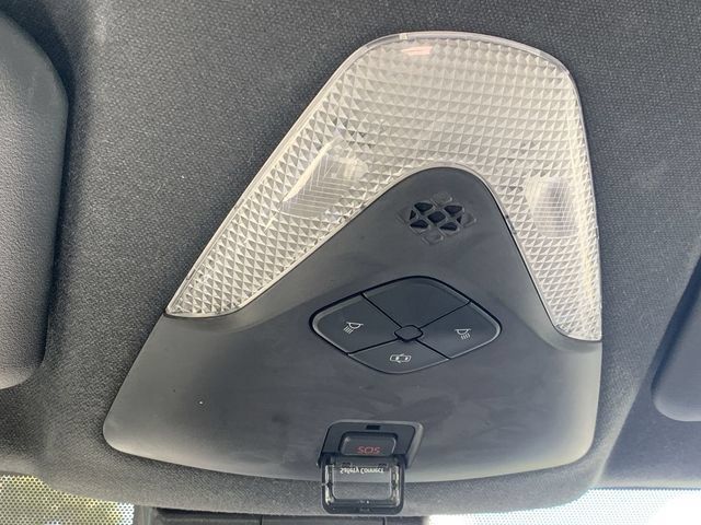Used 2019 Toyota C-HR XLE FWD image 31