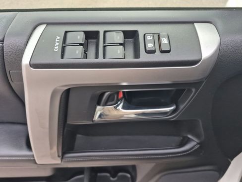 Used 2023 Toyota 4Runner SR5 image 7