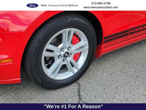 Used 2013 Ford Mustang Coupe RWD image 9