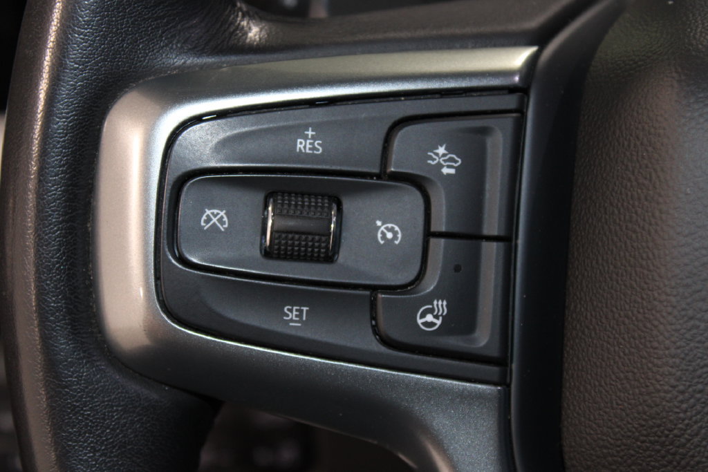 Used 2023 Chevrolet Silverado 1500 LTZ AWD/4WD image 38