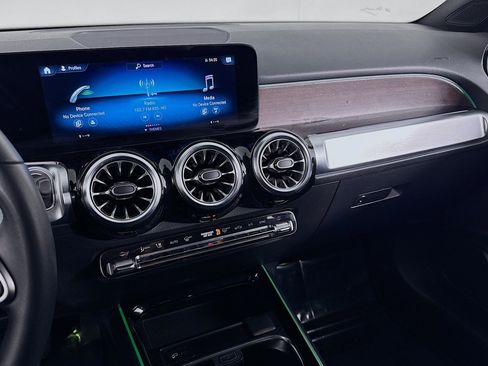 Certified 2023 Mercedes-Benz GLB 250 image 20