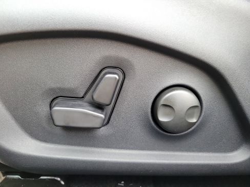 New 2026 Jeep Compass Limited image 20