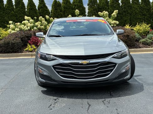 Used 2024 Chevrolet Malibu LT FWD image 5