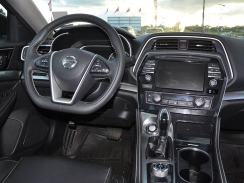 Used 2021 Nissan Maxima 3.5 SV w/ Floor Mat Group image 19