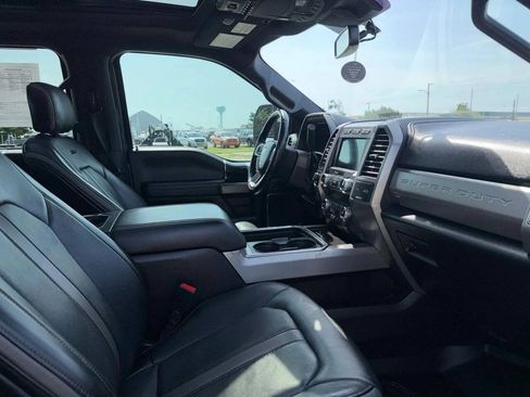 Used 2021 Ford F250 Platinum w/ FX4 Off-Road Package AWD/4WD image 24