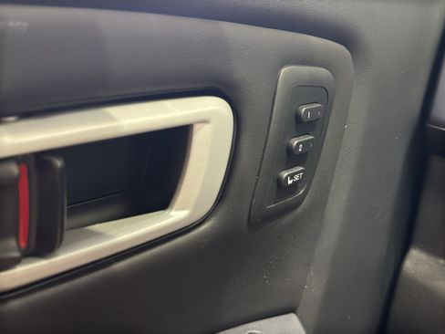Used 2015 Honda Pilot Touring image 34